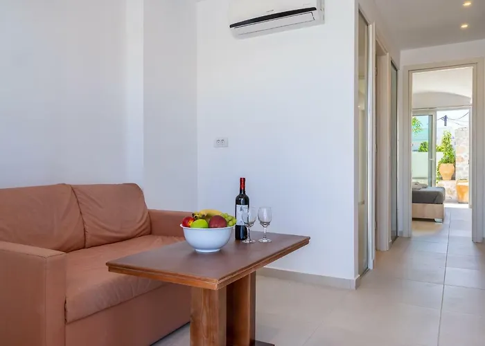 Bivalvia Aparthotel 3*