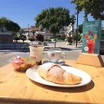 Bivalvia 公寓式酒店